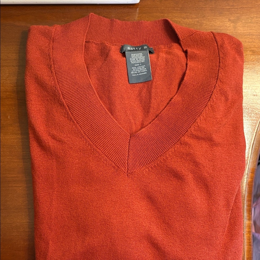 Matty M V-Neck Sweater in Rich Rust